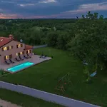 Karmen * Zikovici