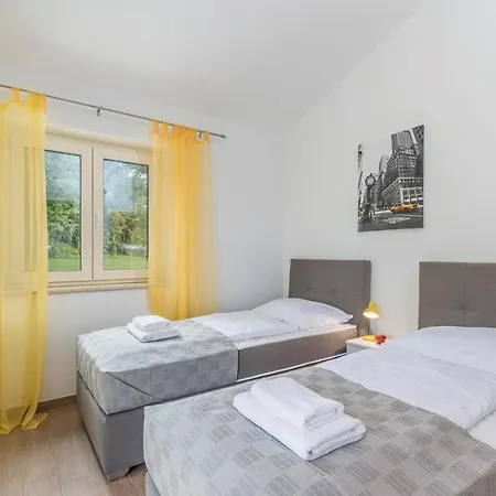 Villa Karmen *